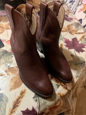 Tecovas Brown Lizard-Embossed Leather Women's Western Ankle Boots